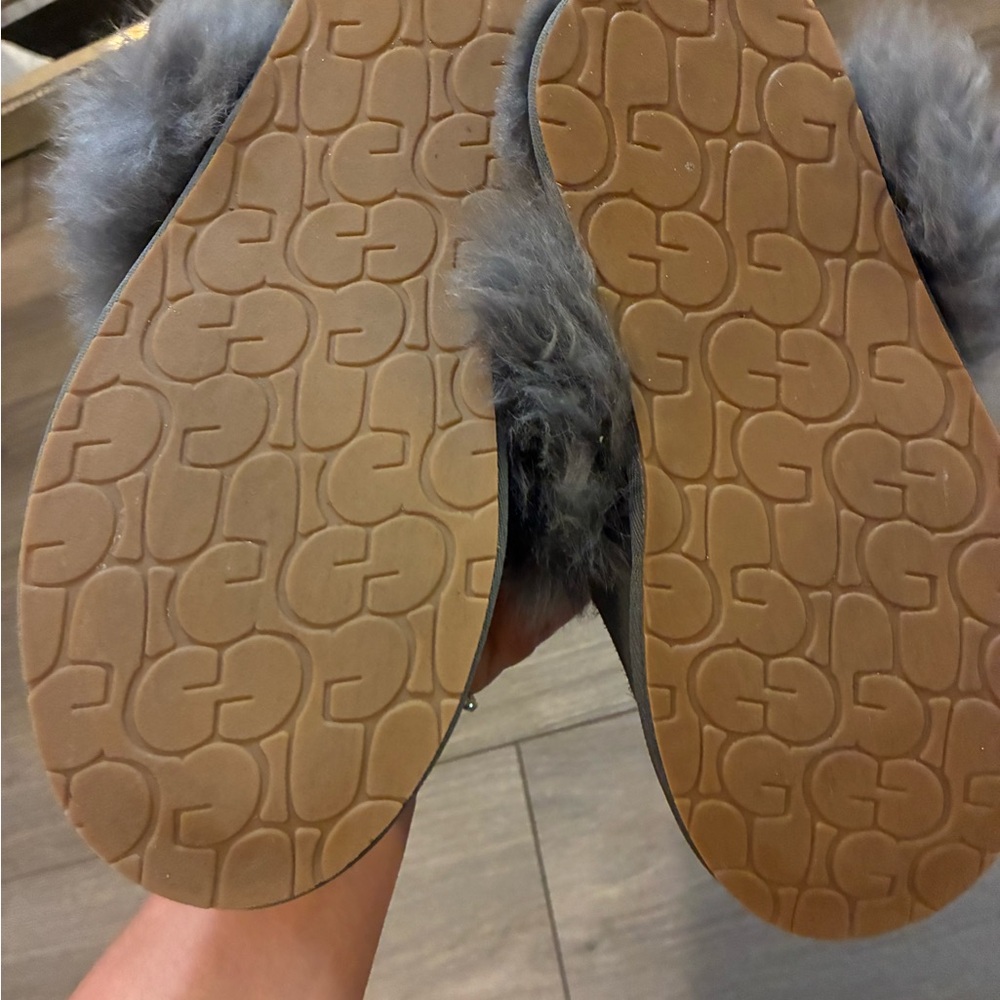 UGG Women's Cozy Gray and Tan Slippers